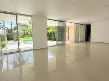 Casa en condominio de 3 habitaciones, Mérida · Casa en Condominio de 1200 m² en Renta en La Ceiba 5 (Afuera de La Privada de La Ceiba) un Piso