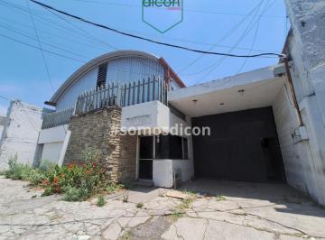 Bodega comercial · 950m² · Bodega en Renta Volcanes