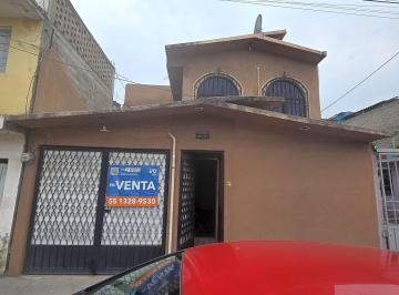 Casa · 186m² · 5 Recámaras · 1 Estacionamiento · Casa en Venta Jardines de Morelos, Ecatepec de Morelos