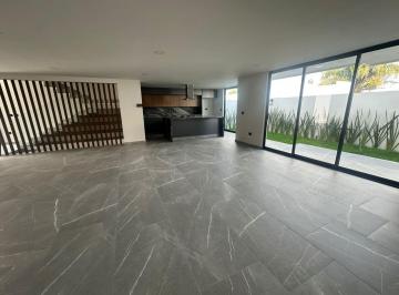 Casa · 500m² · 5 Recámaras · 5 Estacionamientos · Casa en Venta en Clúster 11 11 11, Lomas de Angelópolis I, Puebla