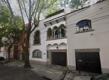 Casa en Venta de 4 habitaciones Condesa · Solo Para Conocedores: Inmueble Seleccionado con Plusvalía Garantizada en Condesa Cdmx