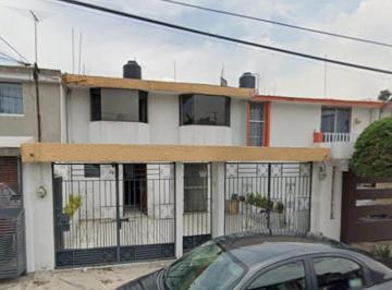 Casa de 4 habitaciones, Tlalnepantla de Baz · Adquiere Tu Propiedad a un Excelente Costo