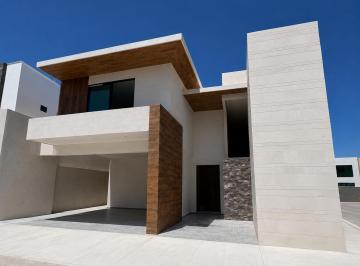 Casa de 4 habitaciones, Saltillo · Casa en Venta en Rincón de Alcantara Al Norte de Saltillo