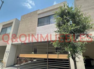 Casa · 200m² · 3 Recámaras · 2 Estacionamientos · Casa en Renta Amueblada y Equipada en Gevora Residencial