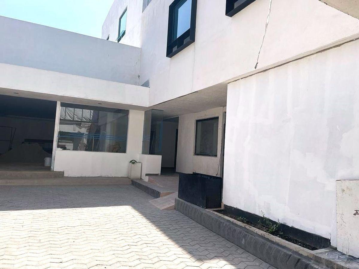 Renta de Edificio con Uso de Suelo en Insurgentes Sur, Tlalpan / Planta Baja