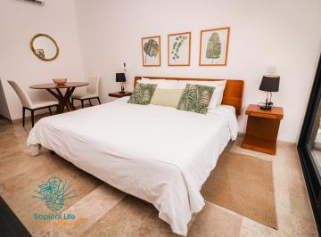 Departamento · 33m² · 1 Recámara · 1 Estacionamiento · Estudio en Renta y Ventaa Una Calle del Mar Caribe, Playa del Carmen