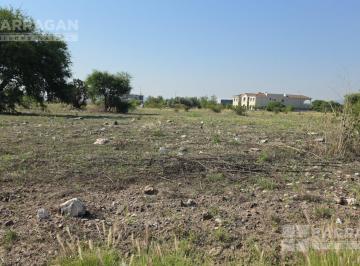 Terreno / Lote · 1227m² · Terreno en Venta en El Campanario