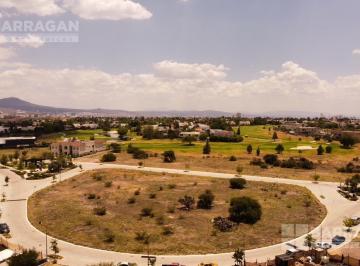 Terreno / Lote · 1227m² · Terreno en Venta en El Campanario