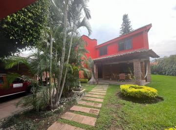 Casa · 220m² · 3 Recámaras · 2 Estacionamientos · Venta Casa Sola Ahuatepec, Cuernavaca Morelos.$3,500,000