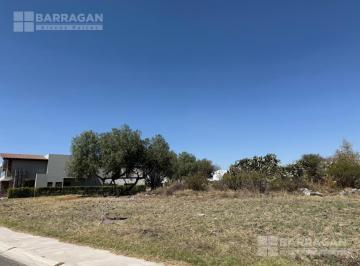 Terreno / Lote · 729m² · Terreno en Venta en Av en El Campanario