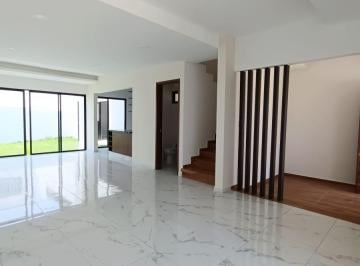 Casa de 3 habitaciones, Alvarado · En Venta Casa de 3 Recámaras con Amplio Jardín y Casa Club en Lomas de La Rioja