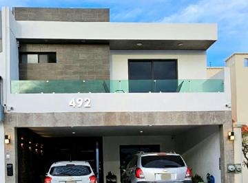 Casa de 3 habitaciones, Mazatlán · Casa en Venta en Los Mangos II