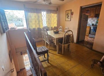 Casa de 4 habitaciones, Saltillo · Casa en Venta en Calle Principal: Ideal Para Vivir E Invertir