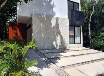 Casa de 3 habitaciones, Puerto Morelos · Casa en Renta Puerto Morelos Residencial Aldea Umm de 3 Recámaras