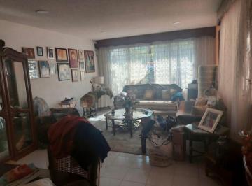 Casa de 4 habitaciones, Venustiano Carranza · Excelente Casa Para Actualizar en Colonia Jardin Balbuena