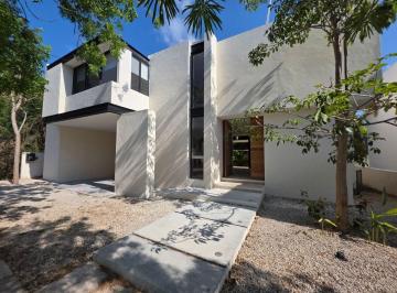 Casa de 3 habitaciones, Mérida · Casa en Renta en Kutz | Yucatán Country Club
