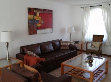 Casa en condominio de 3 habitaciones, Querétaro · Rento Amueblada en Claustros del Sur