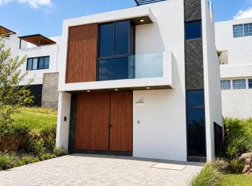Casa de 4 habitaciones, San Pedro Tlaquepaque · Casa Nueva en Venta Frente Al Iteso, Recamara en Planta Baja, en Panorama Las Fuentes