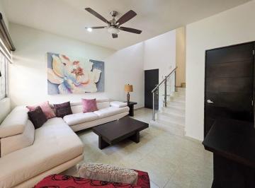Casa de 3 habitaciones, Mérida · Casa Amueblada en Renta en Pinzón II, Mérida