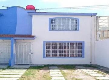 Casa · 67m² · 2 Recámaras · 1 Estacionamiento · Casa en Venta en Hacienda de La Azalea Sauces V