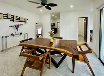 Casa de 2 habitaciones, Mérida · Casa Amueblada con Alberca en Renta en Temozón Norte, Mérida