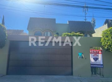 Casa · 250m² · 5 Recámaras · 2 Estacionamientos · Casa en Renta en Fraccionamiento El Paraíso, Tijuana - (4)
