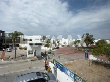 Local comercial · 40m² · 8 Estacionamientos · Renta de Local Comercial 40 m² con Excelente Ubicación - (4)