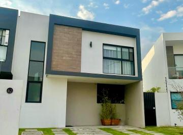Casa en condominio de 3 habitaciones, Corregidora · Se Renta Hermosa Casa Hacienda Carlota