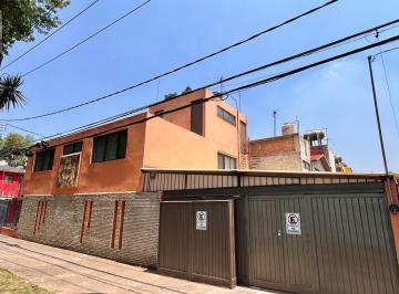 Casa de 3 habitaciones, Coyoacán · Casa Avante con Vigilancia, 4 Estacionamientos y 269 de Construcción