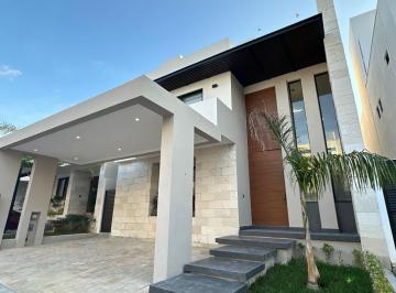 Casa de 3 habitaciones, Benito Juárez · Casa en Renta en Vía Cumbres, Cancún