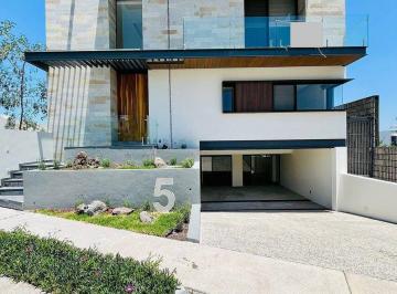Casa · 454m² · 4 Recámaras · 6 Estacionamientos · Casa Aide en Ágatha, Fraccionamiento Zibatá