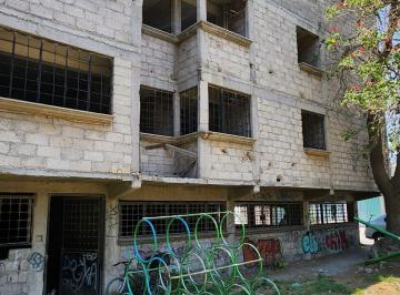 Edificio · 592m² · 12 Recámaras · 6 Estacionamientos · Edificio en Venta con 6 Departamentos en Jardines de Morelos, Ecatepec