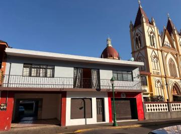 Casa · 280m² · 2 Recámaras · 2 Estacionamientos · Casa - Coatepec Centro