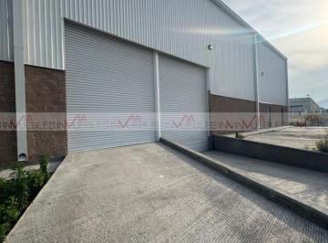 Nave industrial · 1727m² · 11 Estacionamientos · Nave Industrial en Renta en Santa Catarina
