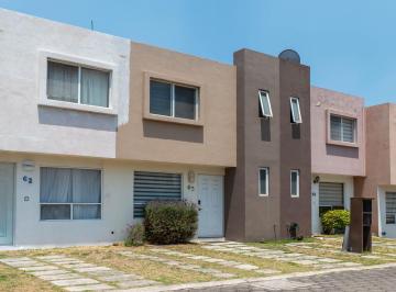 Casa · 92m² · 3 Recámaras · 2 Estacionamientos · Casa en Venta en Fraccionamiento San Agustín II, Puebla