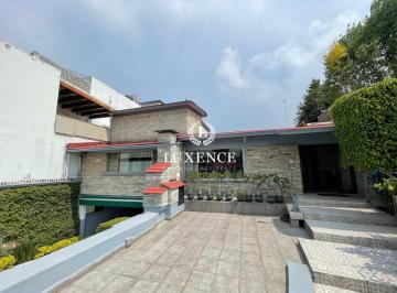 Casa · 810m² · 6 Recámaras · 6 Estacionamientos · Casa en Jardines del Pedregal en Venta