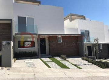 345c8a221ad47f4b8eae337e61eaed0db900069a3358b57fe43a7467e1dc97ee · Casa en Renta, Zibata, Dentro de Condominio High Gardens