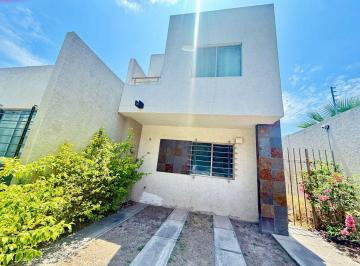 Casa en condominio de 2 habitaciones, Zapopan · Casa en Renta en Carretera a Colotlan, Alhambra Residencial.