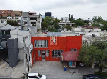 Local comercial · 950m² · 5 Estacionamientos · 0724 - Local en Renta en El Centro de Monterrey