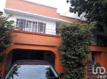 Casa · 512m² · 5 Recámaras · 10 Estacionamientos · Casa en El Centro de Cuernavaca Morelos $12,000,000