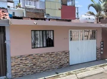 Casa de 2 habitaciones, Uruapan · Casa en Venta Villas de La Fuente Uruapan