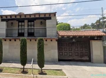 Casa de 3 habitaciones, Naucalpan de Juárez · Casa en El Edo. Méx, Naucalpan de Juárez, Col. Bosque de Echegaray, en La Calle Hacienda Santa María