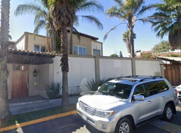 Casa de 5 habitaciones, Miguel Hidalgo · Casa en Venta en Bosque de Olivos 19,bosque de Las Lomas, Miguel Hidalgo.
