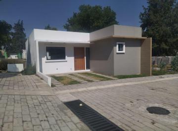 Casa de 2 habitaciones, Tlalmanalco · Tlalmanalco - Construcción Moderna de 120 m² Dentro de Terreno de 2,297 m²