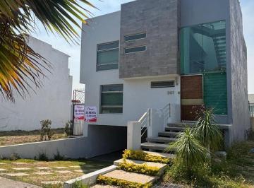 Casa · 286m² · 4 Recámaras · 4 Estacionamientos · Casa Valle Imperial