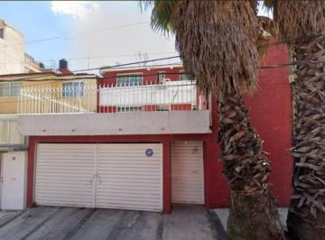 Casa de 4 habitaciones, Alvaro Obregón · Casa en Colina del Sur Cerca de Av Sta Lucia en Venta Hipotecaria