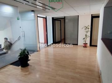 Oficina · 200m² · 1 Estacionamiento · Oficina en Renta Av Juárez
