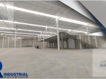 Nave industrial · 4000m² · Nave Industrial en Renta Santa Rosa