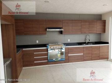 Casa · 108m² · 2 Recámaras · 2 Estacionamientos · Casa en Venta en San Salvador Tizatlalli, Metepec Cr 26 - 633.