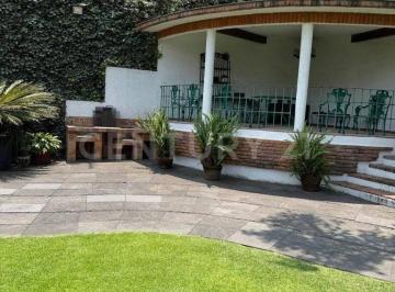 Casa · 1048m² · 3 Recámaras · 4 Estacionamientos · Casa en Venta en Fuego, Jardines del Pedregal, Álvaro Obregón